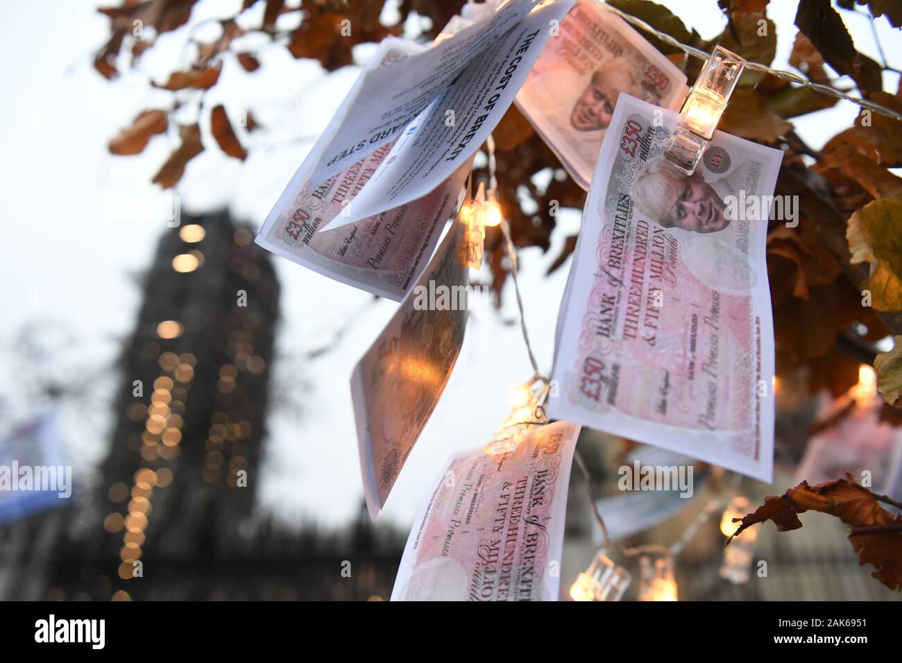 Ein "Magic Money Tree', außerhalb der Häuser des Parlaments in London von Anti-Brexit Demonstranten. PA-Foto. Bild Datum: Dienstag, 7. Januar 2019. Photo Credit: Kirsty O'Connor/PA-Kabel Stockfoto