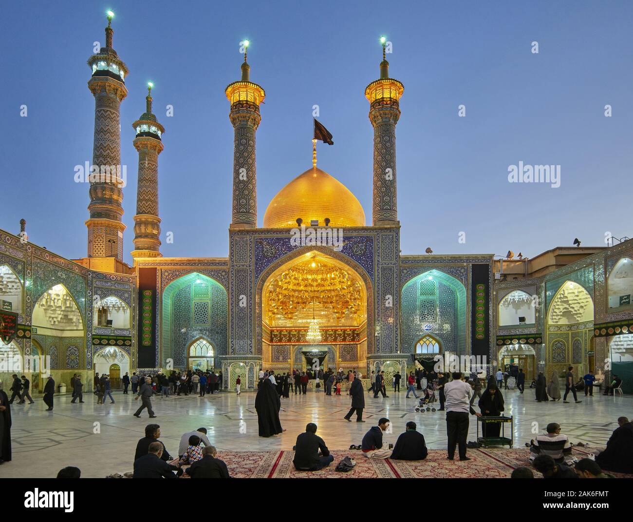 Provinz Ghom/Stadt Qom: grabstaette der Fatemeh al-Masumeh, Iran | Verwendung weltweit Stockfoto
