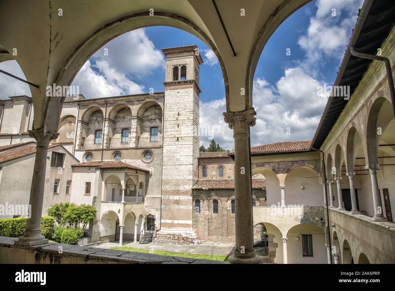 Brescia: Klosterkirche San Salvatore (Museo di Santa Giulia), Gardasee | Verwendung weltweit Stockfoto