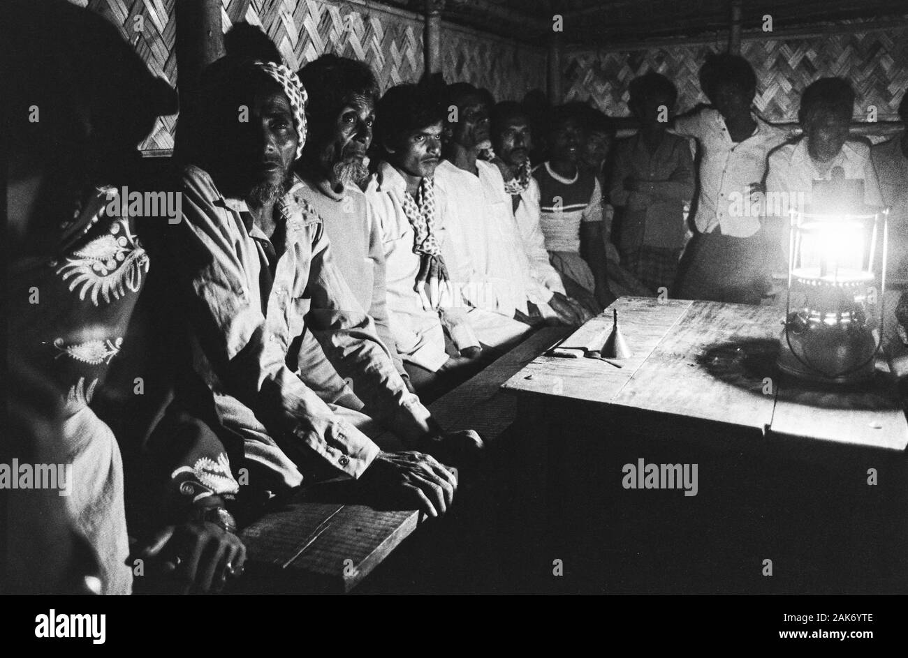 12/33/26 Uri Char, Nijera Kori Dorf treffen Stockfoto