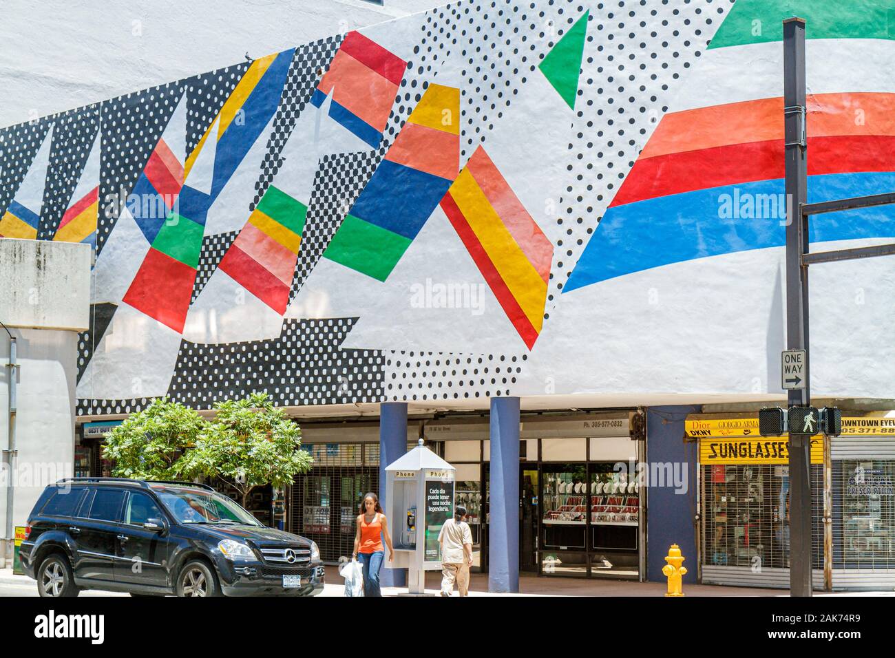 Miami Florida, Innenstadt, Straßenszene, Wandbild, Malerei, Kunst, Kunst, Besucher reisen Reise Reise Tourismus Wahrzeichen Kultur Kultur Kultur, vaca Stockfoto