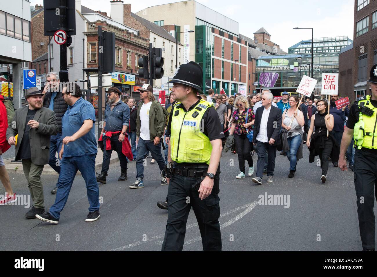 Pro Jeremy Corbyn März. Juli 2016 in Newcastle upon Tyne. Die Demonstranten Stockfoto