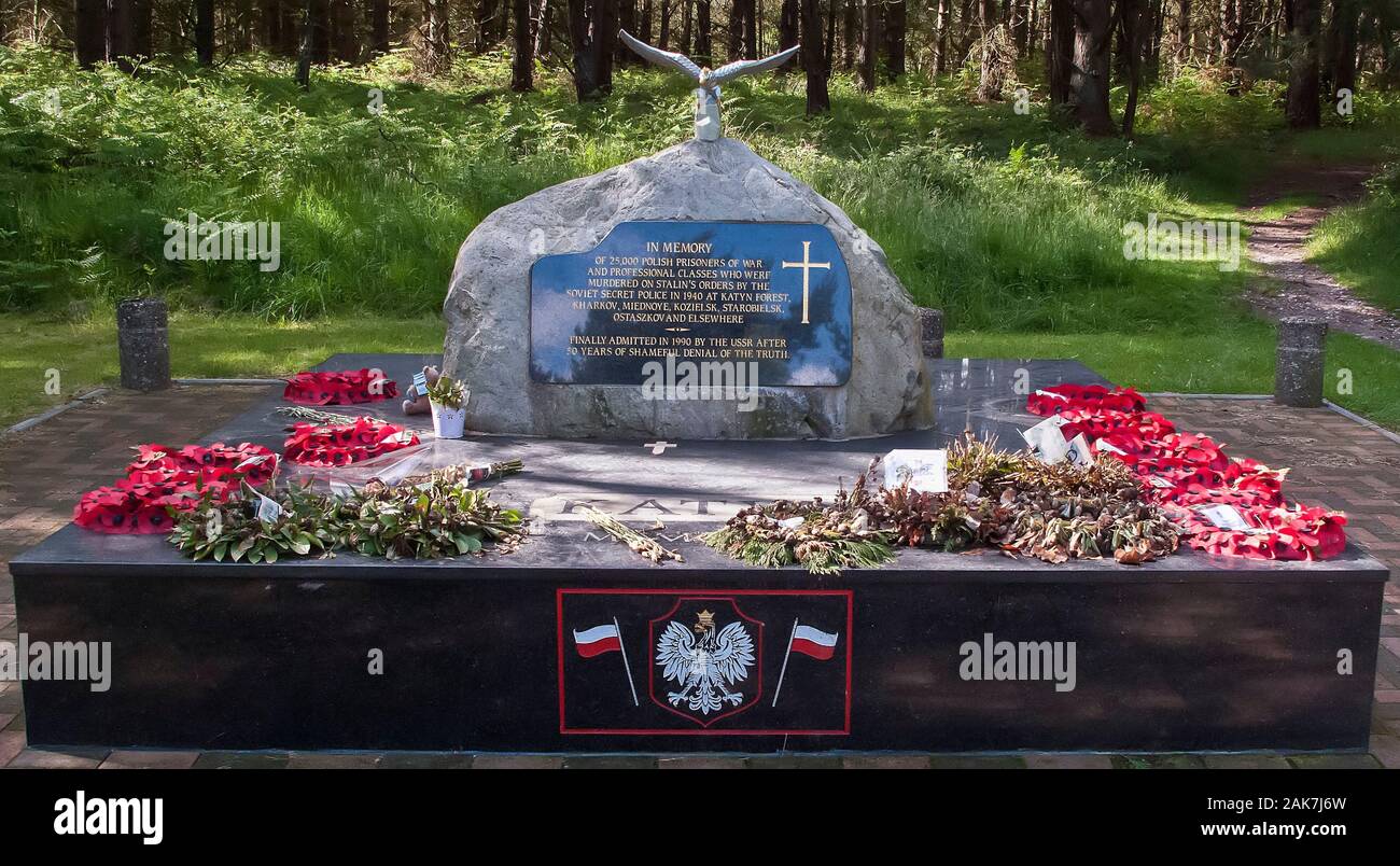 Katyn Memorial auf Cannock Chase, Staffordshire, Großbritannien Stockfoto