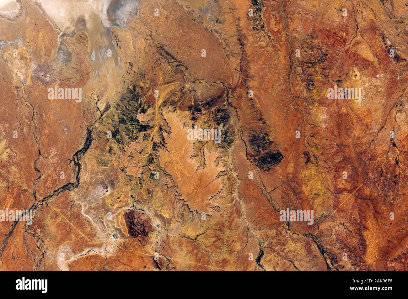 Der marree Mann - eine geheimnisvolle Arbeit von irdenen Kunst hat die internationale Aufmerksamkeit auf sich gezogen. In einem Plateau in South Australia als aus dem Weltraum o gesehen geätzt Stockfoto