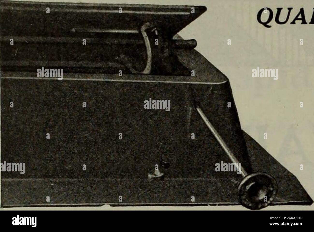 Hardware merchandising September-dezember 1919. 20 HARDWARE- UND METALL-Abschnitt Werbung November 1, 1919. Qualität service m* Die Barton-Netting Co. Begrenzte 9-11-13 Osten Pitt St. Windsor, Ontario Beleuchtungskörper und] Elektrische AppliancesMantels, Kohle, Gas und elektrische GratesFloor und Wand Fliesen für Bäder, etc. UNSERE KUPPEL DÄMPFER HAT ALLE ANDEREN GESCHLAGEN JEDER ART Stockfoto