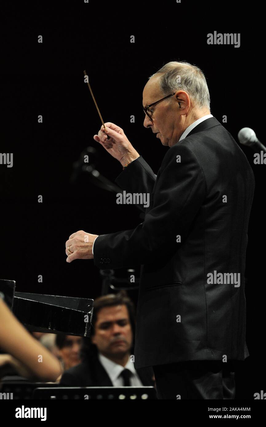 Mailand Italien 01/12/2009 Live Konzert von Ennio Morricone am Teatro degli Arcimboldi Stockfoto