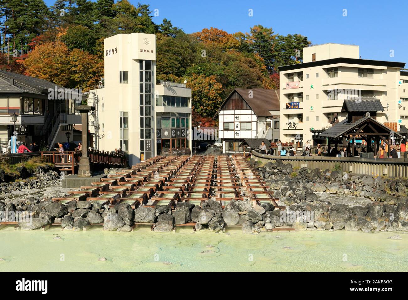 Yubatake in Kusatsu onsen Japan Stockfoto