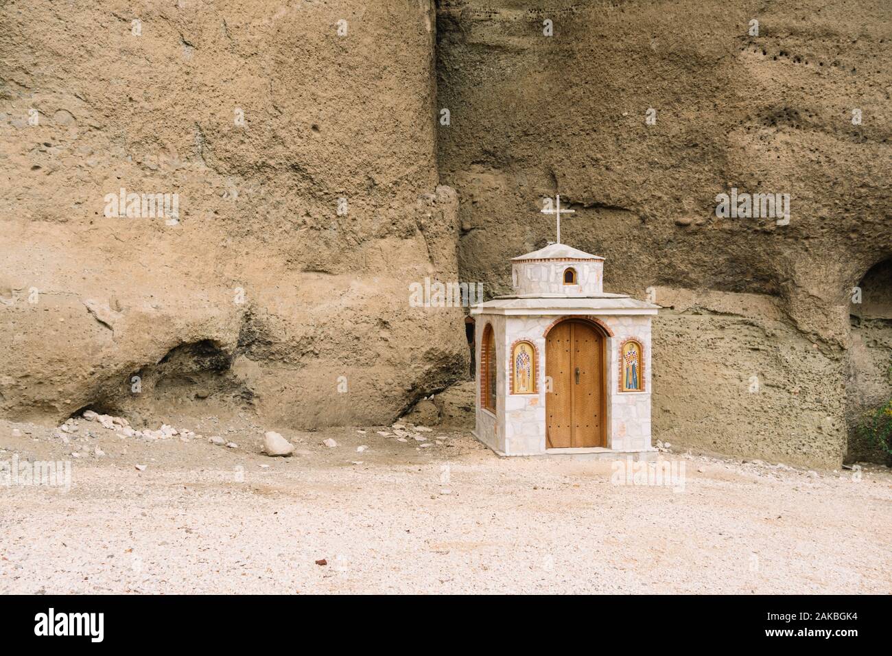 Meteora, Griechenland - Dec 19, 2019: kleine Kapelle in der Nähe der Saint Nicholas von Badova, (oder "batova") Kloster. Trikala, Griechenland Stockfoto