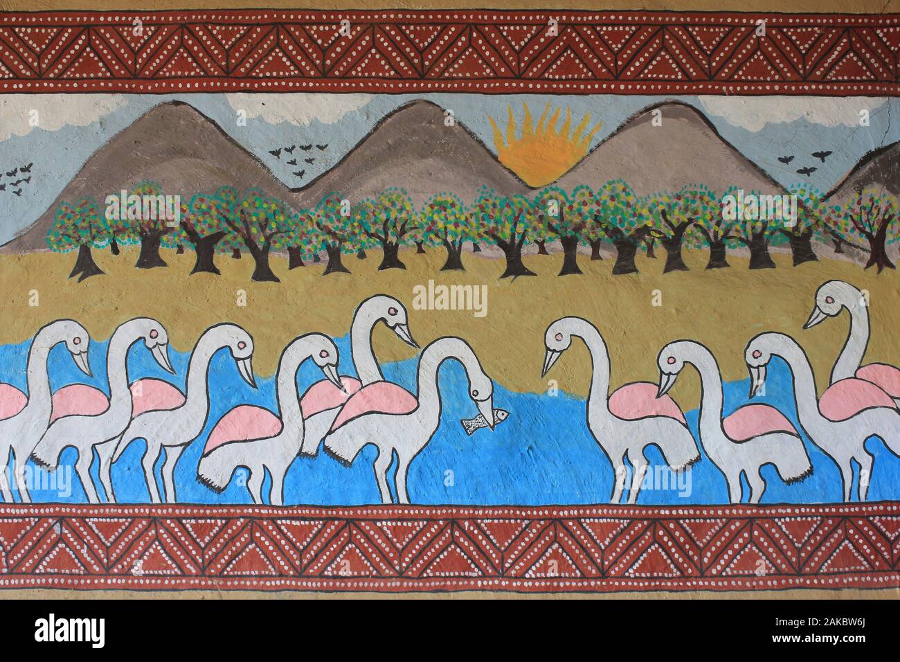 Gujarat Haus Tribal Art von einer Schar von Flamingos (fälschlicherweise dargestellt Fisch essen) Stockfoto