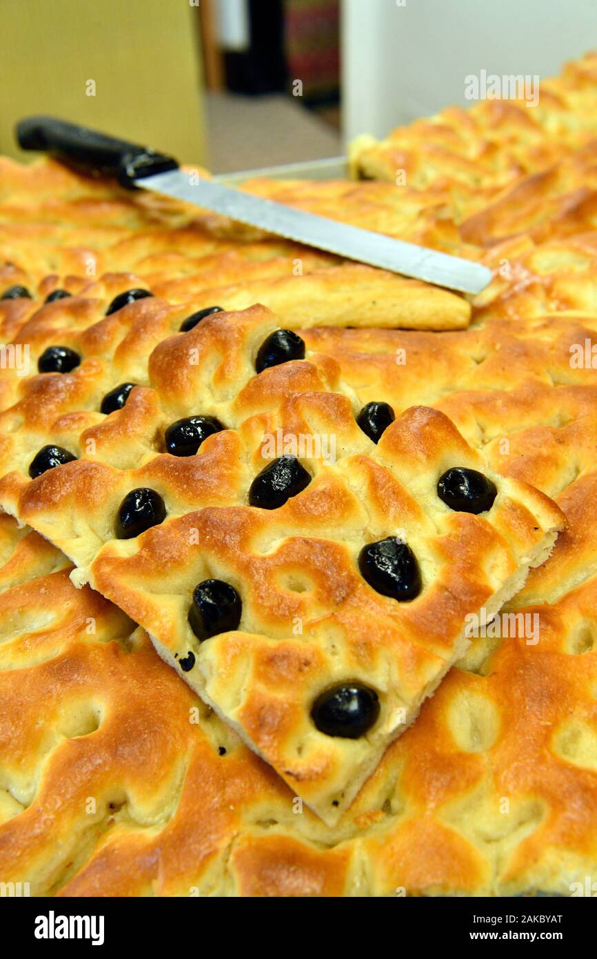 Italien, Ligurien, Riviera Ligure, Naturpark Portofino, Dorf von Portofino, panificio Canale Bäckerei, Focaccia Stockfoto