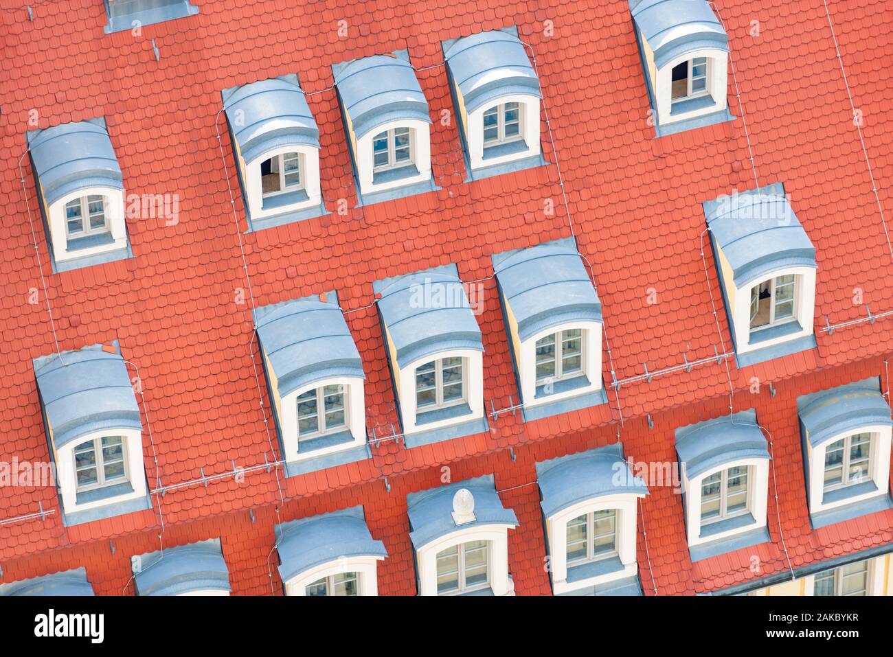 Fliesen Haus Dach Mit Fenster In Wroclaw Polen Altstadt Architektur Europas Stockfotografie Alamy