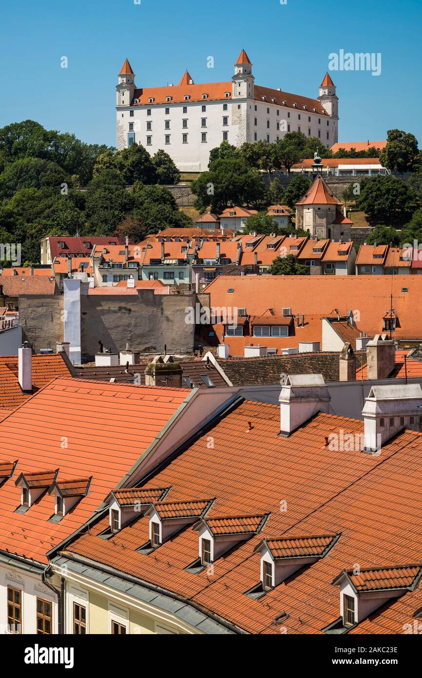 Die Slowakei, Bratislava, Burg aus dem 13. bis ins 15. Jahrhundert gebaut und umgebaut, im 20. Jahrhundert nach einem Brand Stockfoto