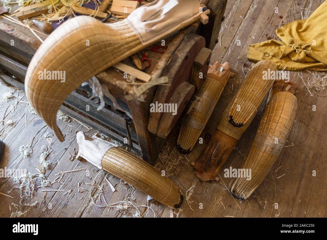Frankreich, Basse-Normandie, Haute-Normandie, Baskenland, Baskenland, Biarritz, die Gonzales Familie ist die letzte Familie Handschuhe der cesta Punta in Frankreich zu machen Stockfoto