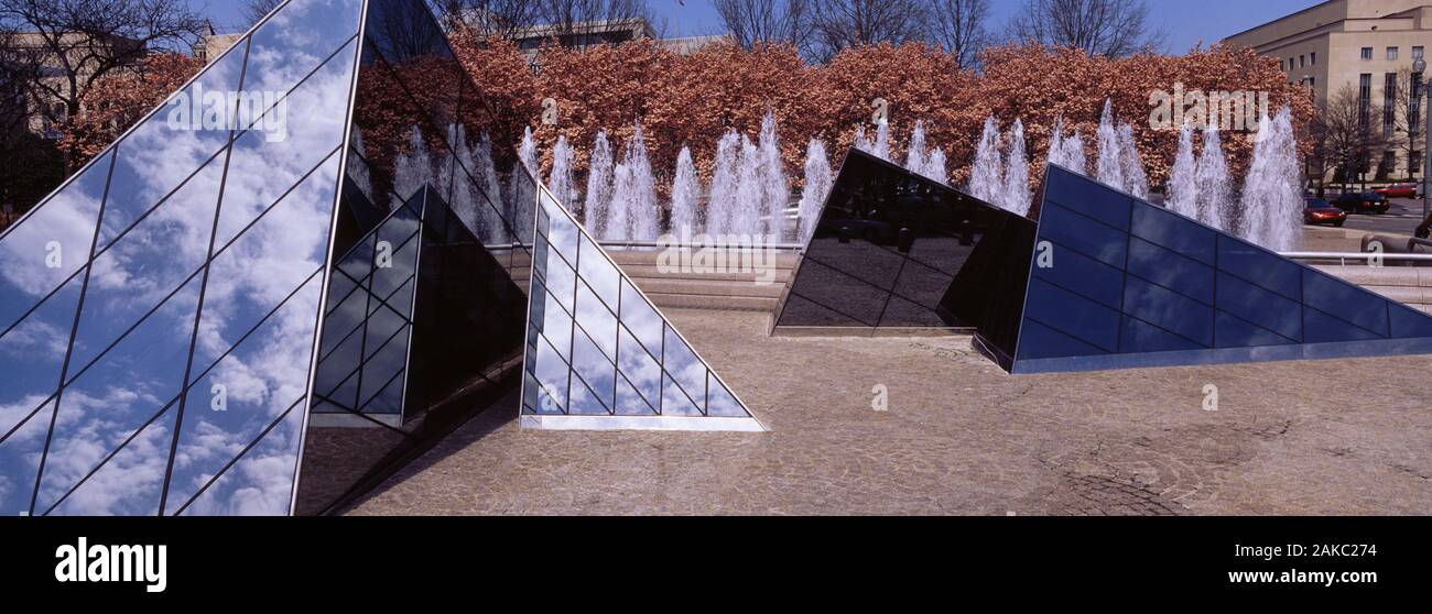 USA, Washington DC, National Gallery von Kunst, Moderne Pyramide Stockfoto