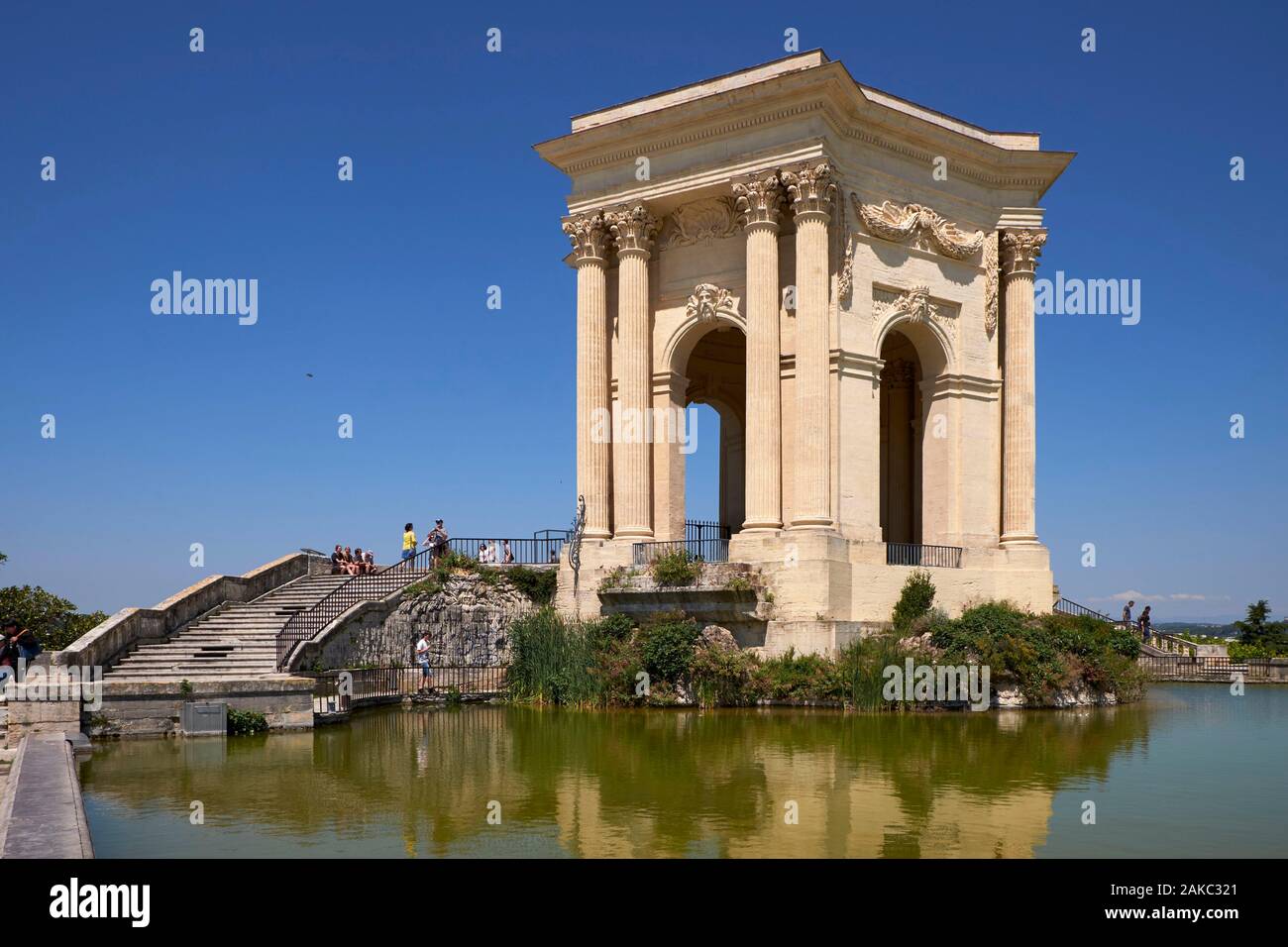 Frankreich, Herault, Montpellier, das historische Zentrum, Royal Peyrou Square, den Behälter durch eine monumentale Wasserturm überragt, ist die Arbeit der Giral und Donnat Stockfoto