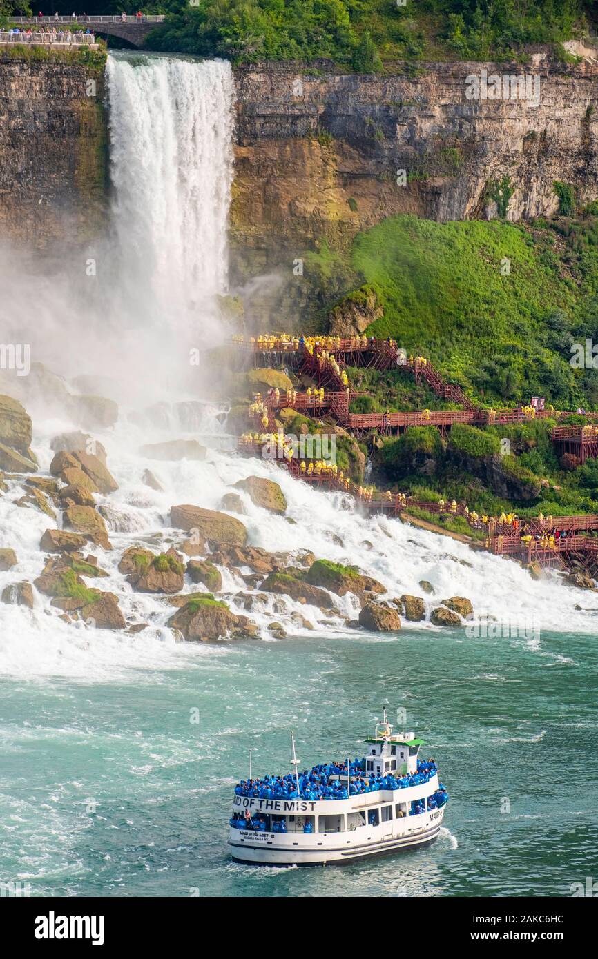 Kanada, Ontario Provinz, Niagara Falls, der Braut Segeln fällt, amerikanischen Tour Boot Mädchen des Nebels Stockfoto
