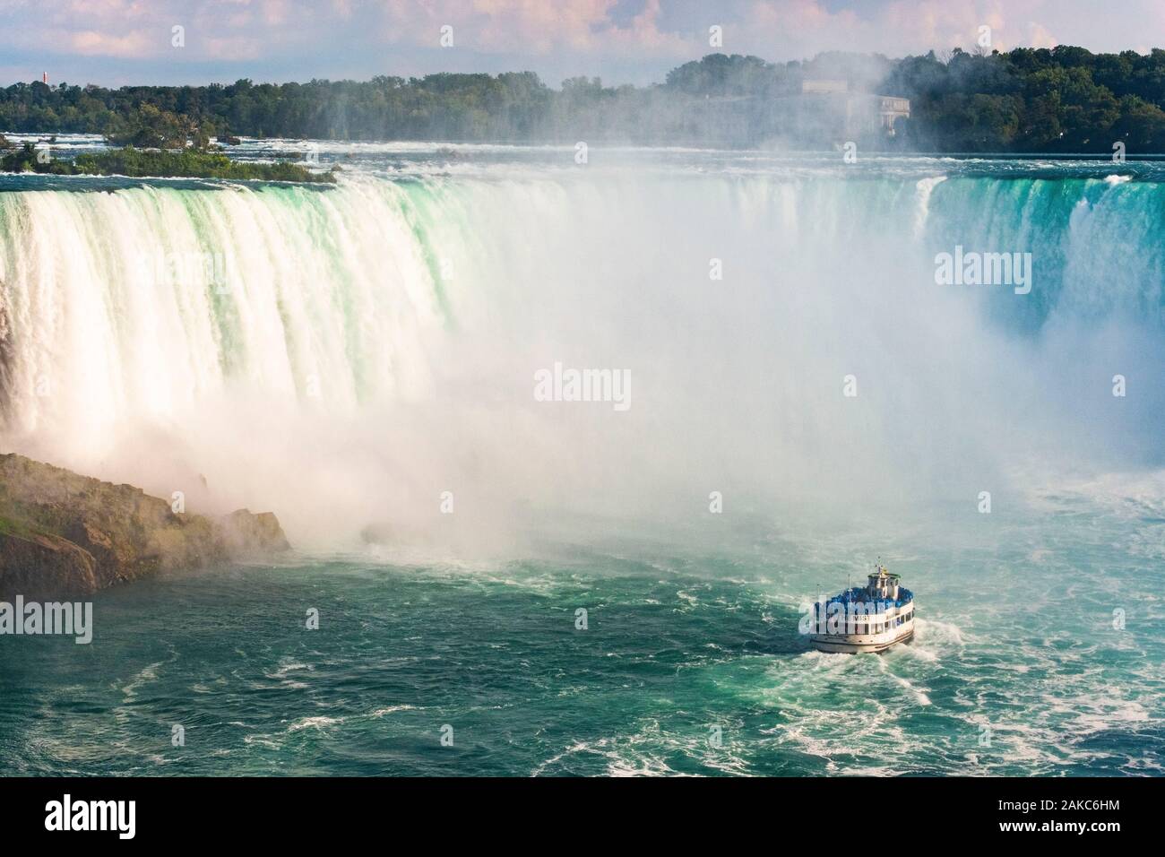 Kanada, Ontario Provinz, Niagara Falls, Horseshoe Falls, amerikanischen Tour Boot Mädchen des Nebels Stockfoto