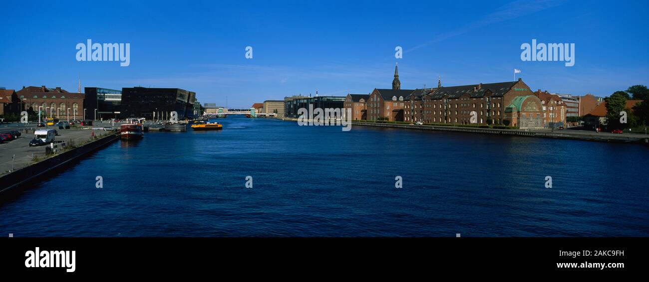 Gebäude an der Waterfront, Kopenhagen, Dänemark Stockfoto