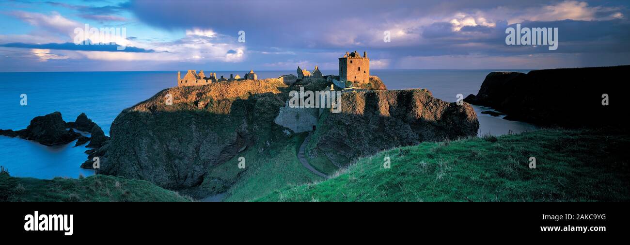 Hohe Betrachtungswinkel und einer Burg, Stonehaven, Grampian, Aberdeen, Schottland Stockfoto