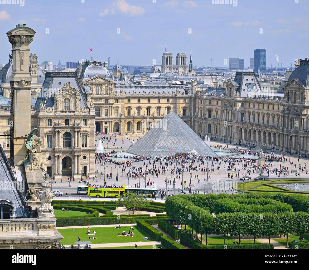 Frankreich, Paris, der Louvre und die Pyramide des Pei Stockfoto