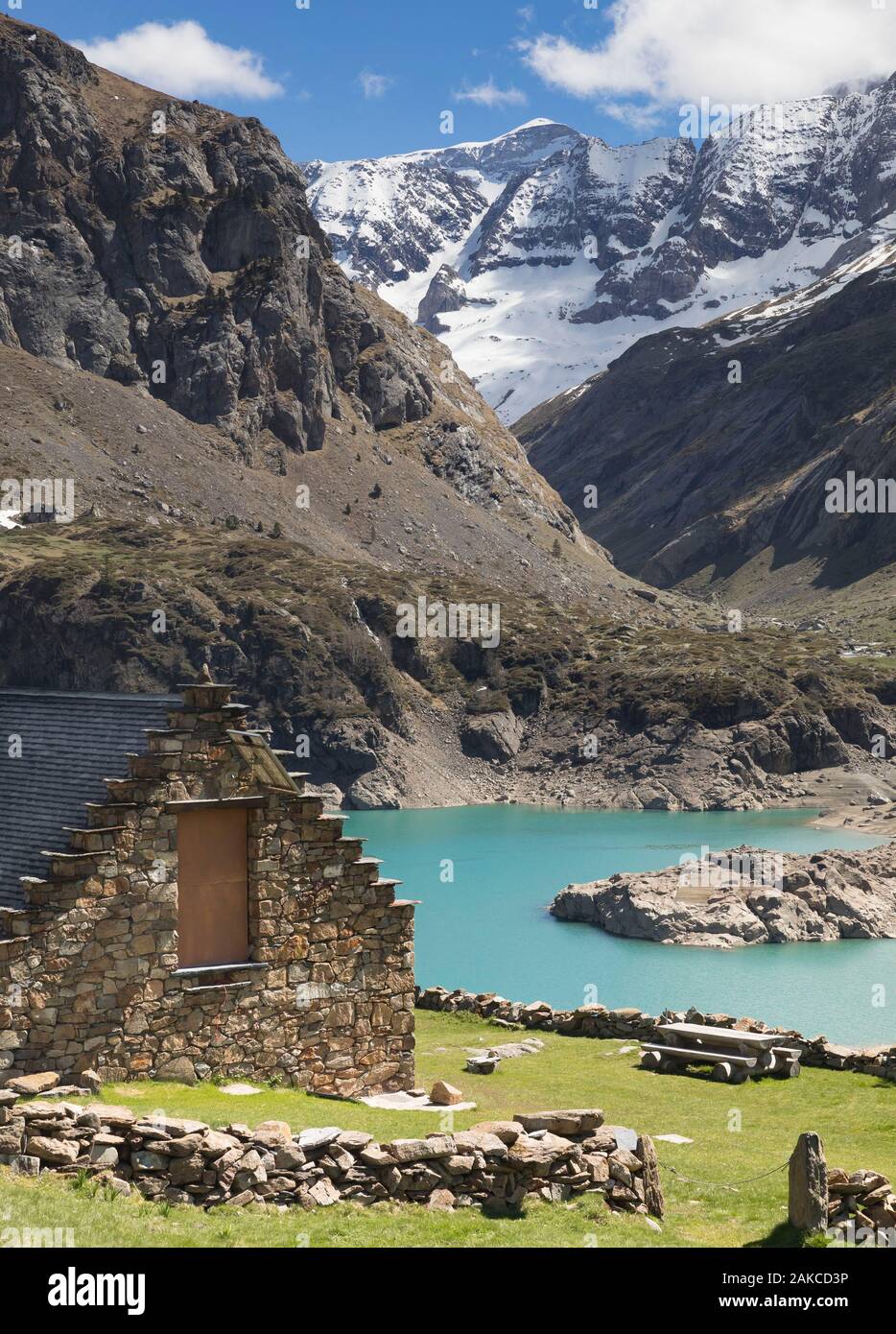 Frankreich, Hautes-Pyrenees, Gedre, Cirque d'Estaube, gloriettes See und Mont Perdu Peak 3255 m, gekennzeichnet von der Unesco zum Weltkulturerbe Stockfoto