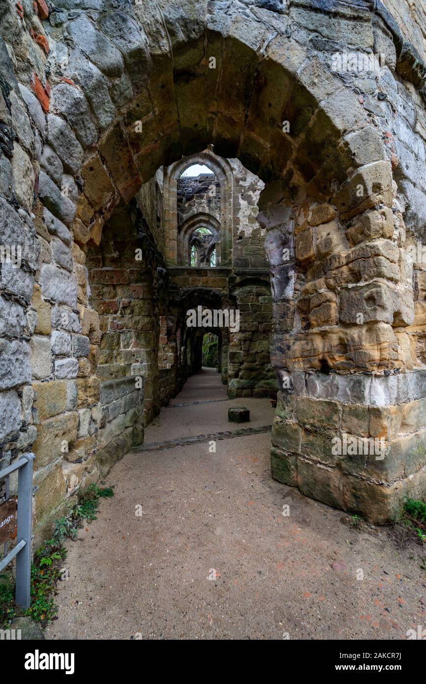 Die Ruinen der Burg Oybin, gegründet als Celestines Kloster in 1369 im Zittauer Gebirge an der Grenze zu Deutschland (Sachsen) mit der Tschechischen Republik. Stockfoto