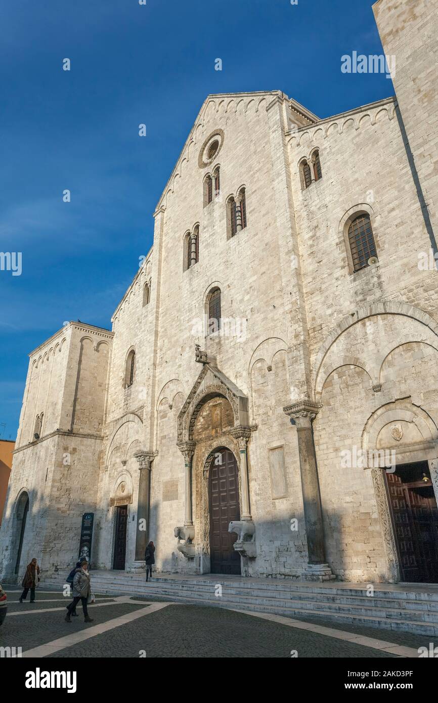 Basilika des Heiligen Nikolaus (Basilica di San Nicola), Bari, Apulien, Italien Stockfoto
