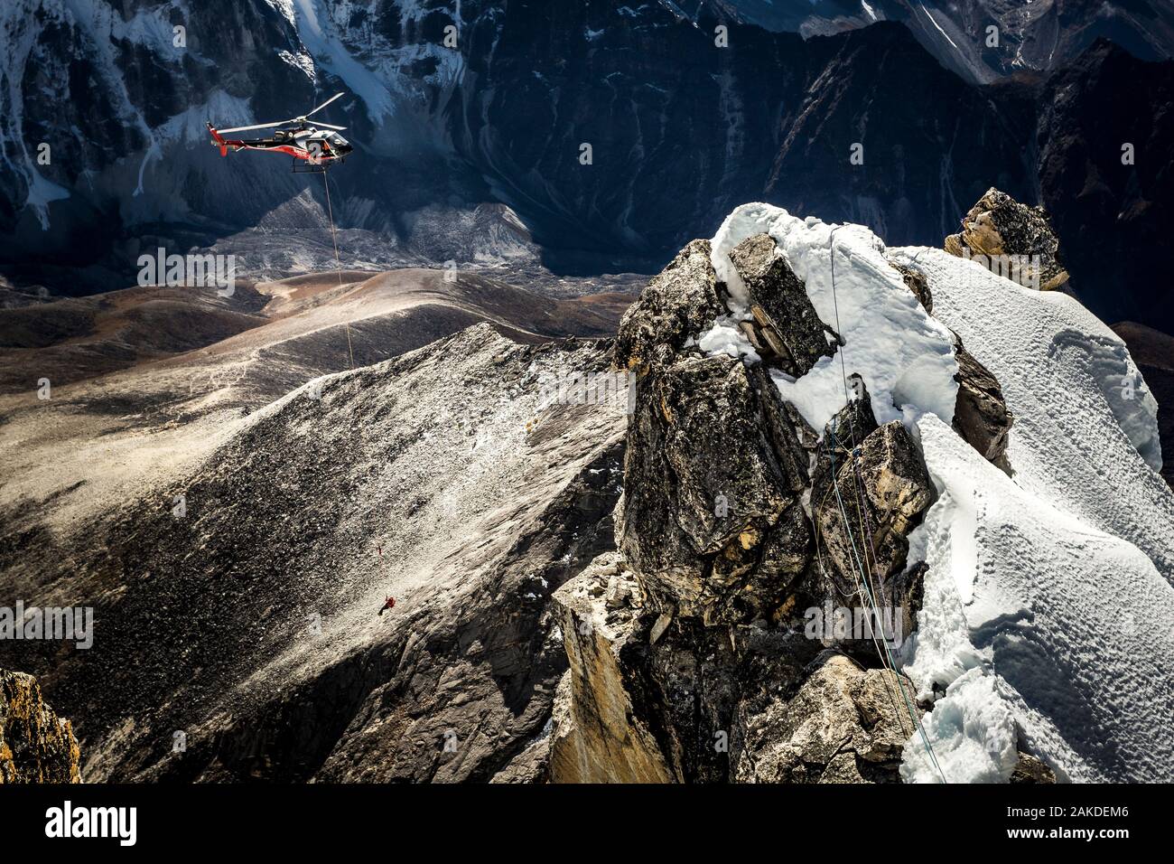 Hubschrauber-Langstrecke-Rettung auf Ama Dablam in Nepal Stockfoto