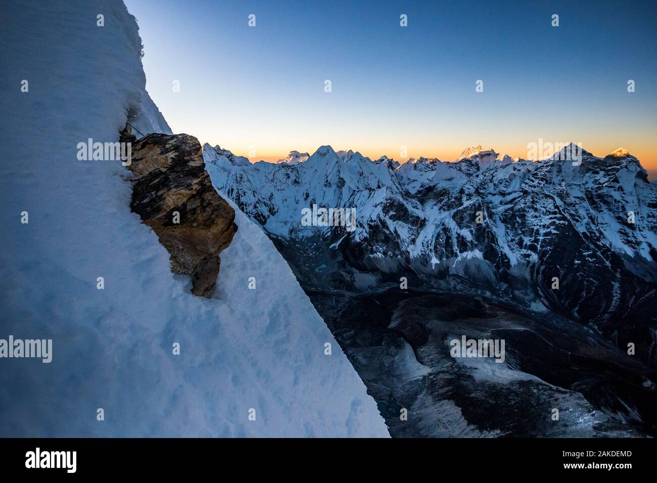 Hochgebirgsaufgang im Himalaya in Nepal Stockfoto