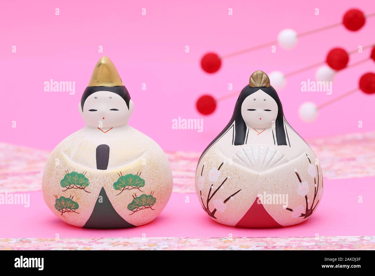 Traditionelle japanische Puppen für ein Festival für Mädchen verwendet Stockfoto