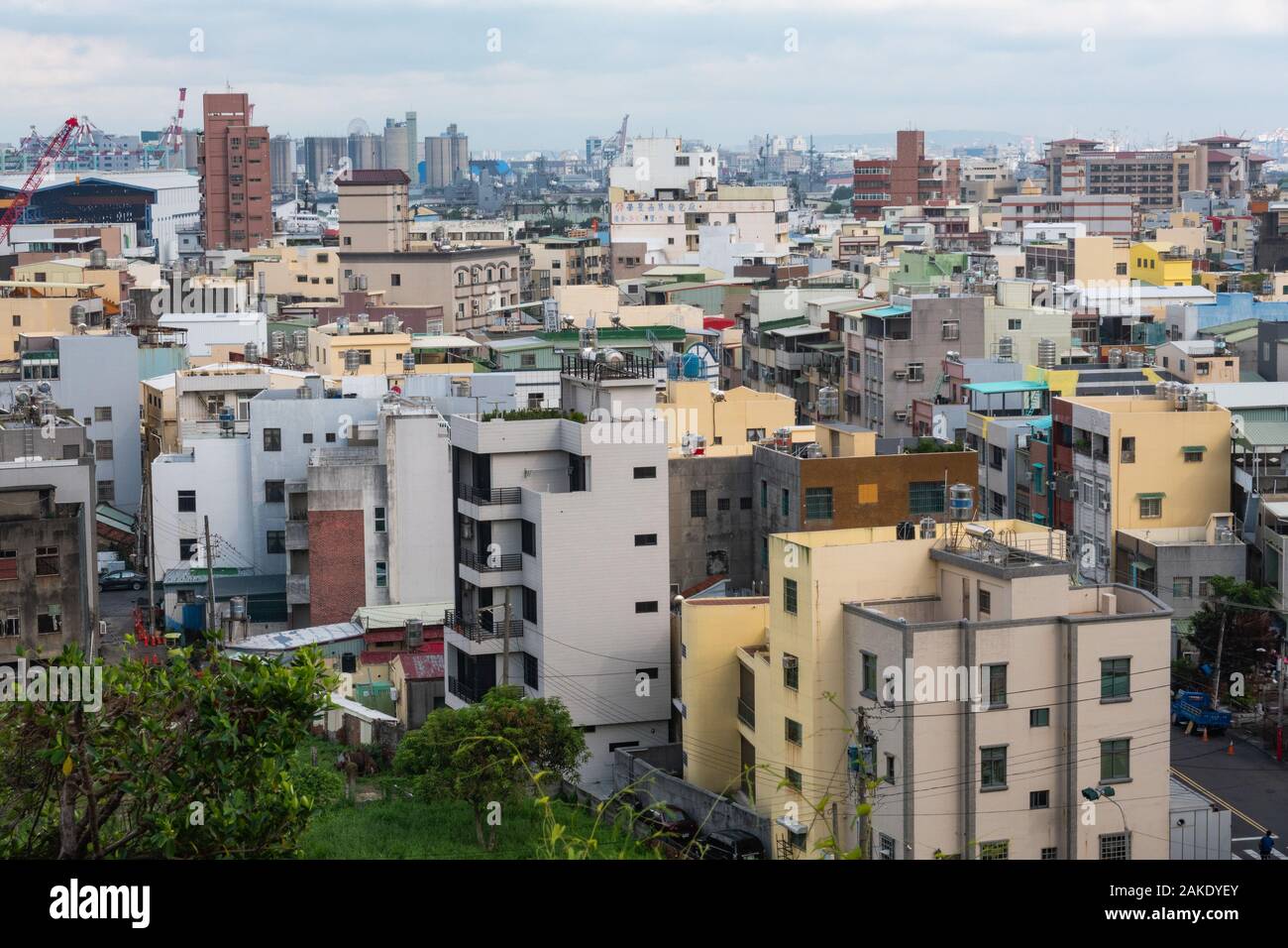 Die pastellfarbenen Apartments auf der Insel Qijin, Kaohsiung, Taiwan Stockfoto