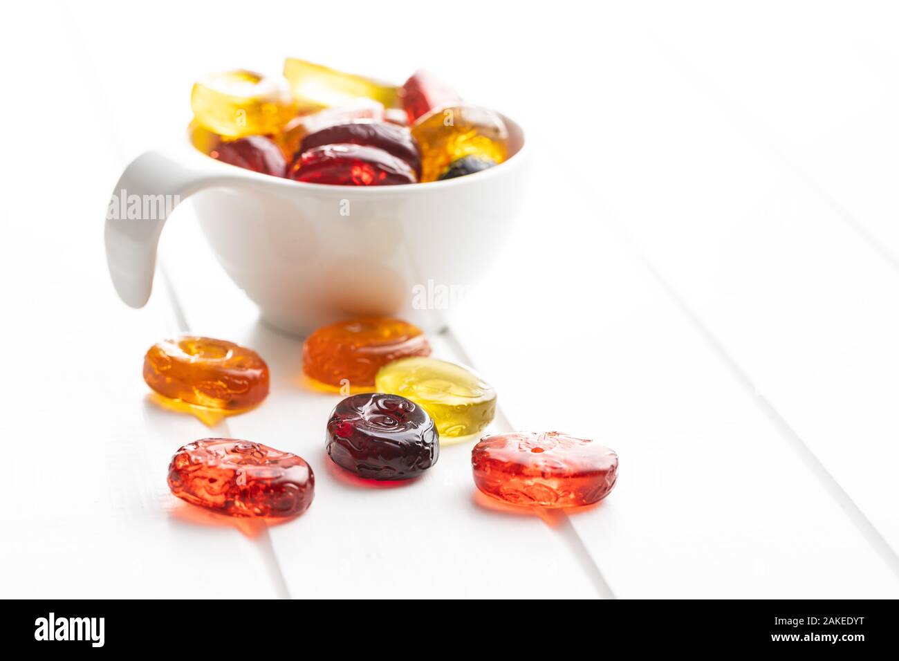 Süße bunte Süßigkeiten. Fruchtige Bonbons. Stockfoto