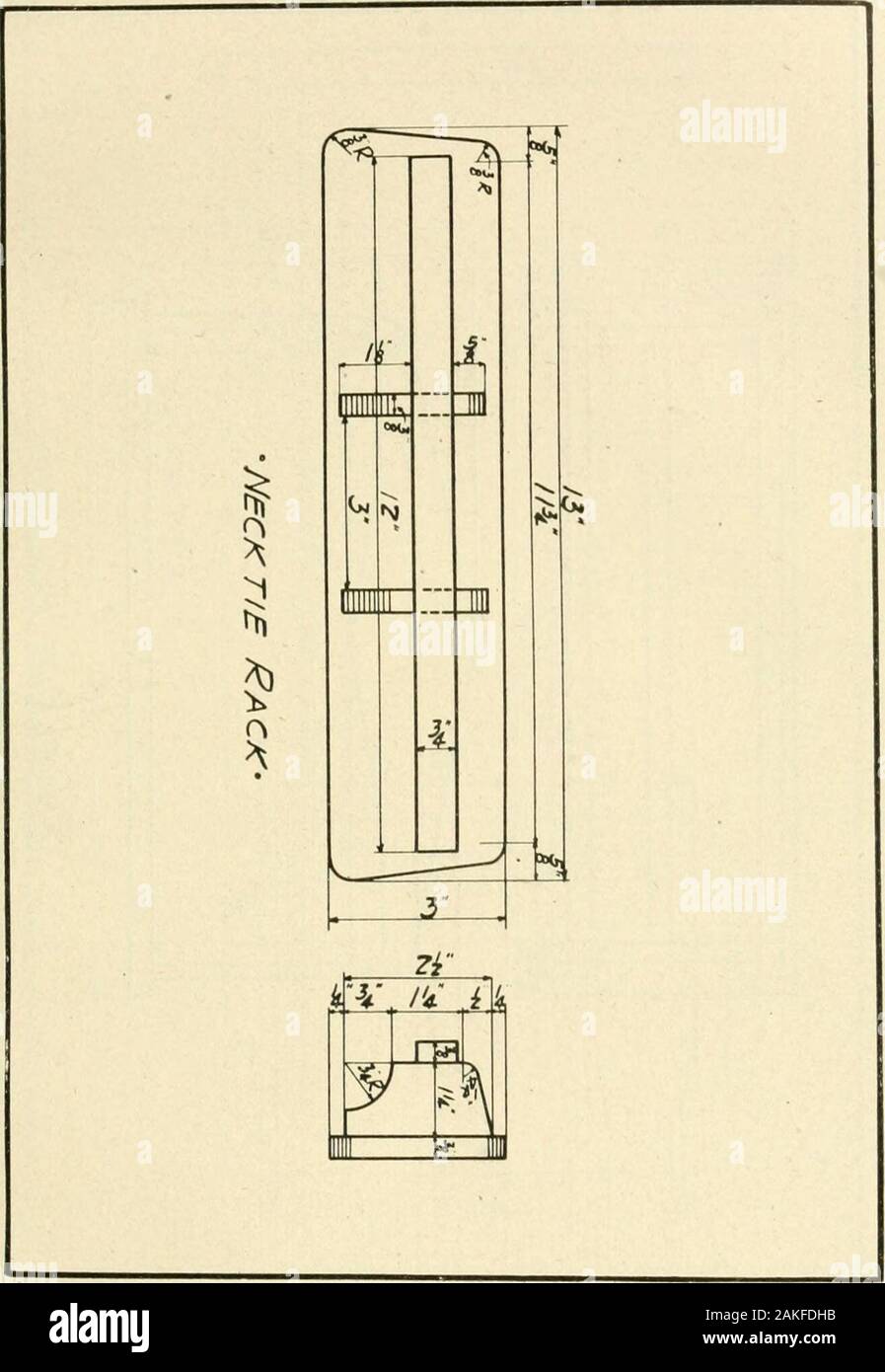 Holzarbeiten und Zeichnung der mechanischen Bauteile. - M.y;&gt; J •*" • &.?/5r-/S-4--3 * f 3 0 "fo u u 3 Stockfoto