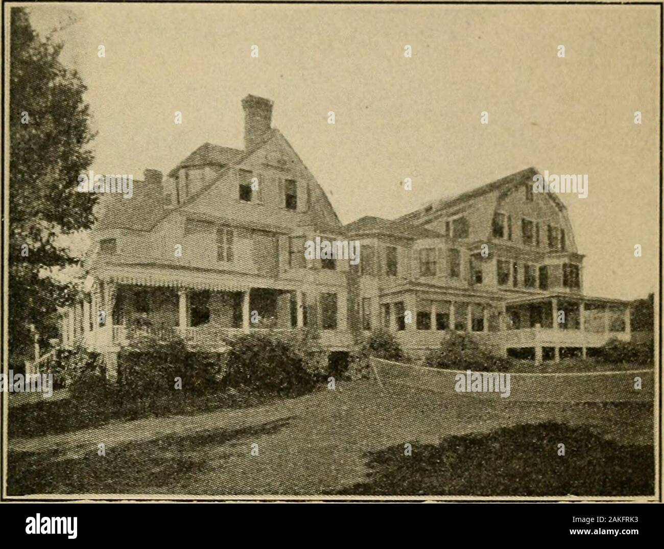 Medizinische Verzeichnis von New York, New Jersey und Connecticut. hospitaltreatment. GEO. R. FOWLER. ST. JOHNS KRANKENHAUS, Brooklyn, N.Y., die Behörden von diesem Krankenhaus unterstützen voll und ganz die obige Empfehlung. Ich möchte meine persönliche Befriedigung an der einheitlichen Höflichkeit und Dex zu hinzufügen - terity durch Herrn Bennetts Mitarbeiter angezeigt. L. PAULY, Sekretär. Folgende namhafte Ärzte: - Prof. Edward G. Jane, Prof. Francis S. Kinnicutt, Prof. Francis Delefield, Prof. Dr. Loomis L. Danforth, Prof. J.W.McLane, Prof. Charles L. Dana, Prof. Abraham Jacobi, Prof. Wm. TodHelmuth. Dr. W. F. Bull. Dr. J. Walker, Dr. E. W Stockfoto