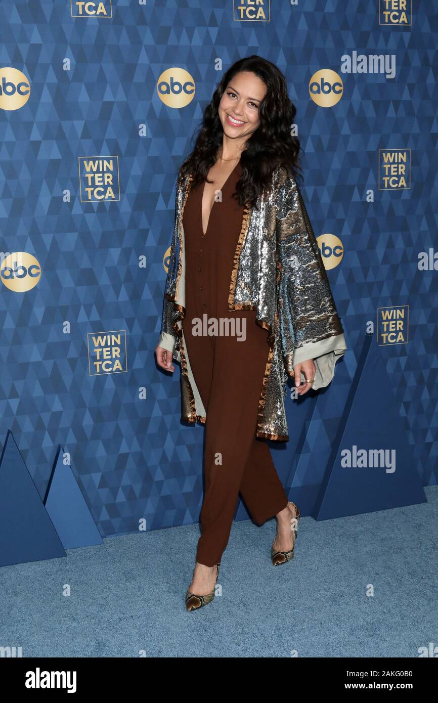 Januar 8, 2020, Pasadena, CA, USA: LOS ANGELES - JAN 8: Alyssa Diaz an der ABC Winter TCA Partei Ankünfte im Langham Huntington Hotel am 8. Januar 2020 in Pasadena, CA (Credit Bild: © Kay Blake/ZUMA Draht) Stockfoto