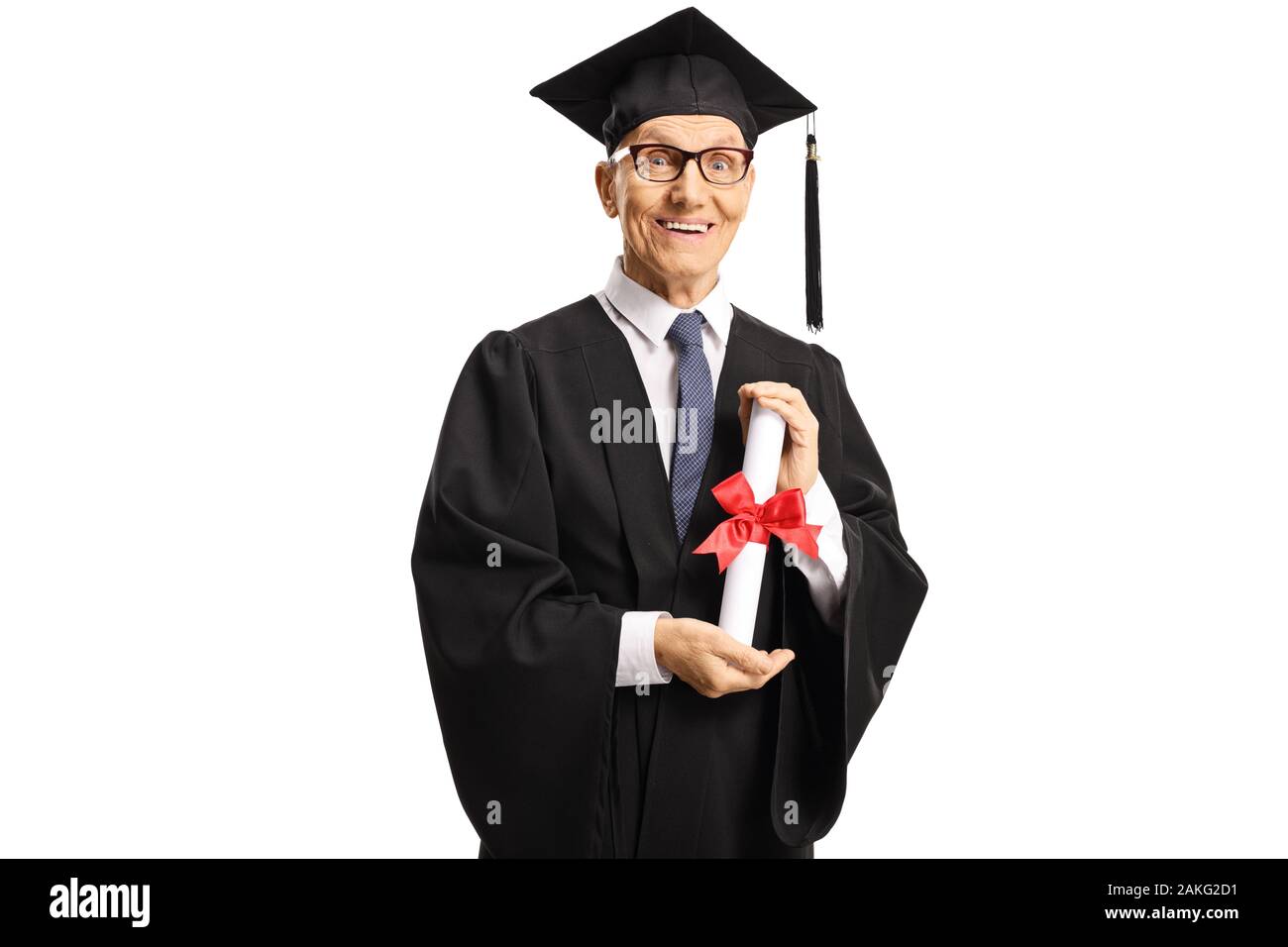 Älterer Mann in einer Staffelung Kleid nach dem Diplom auf weißem Hintergrund Stockfoto