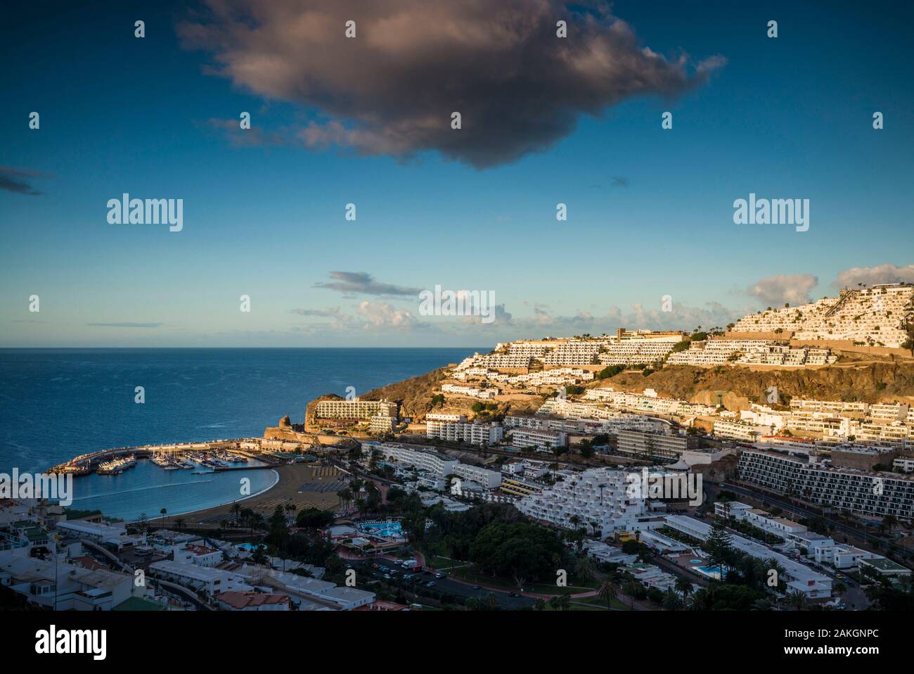 Spanien, Kanarische Inseln, Gran Canaria, Puerto Rico, Resort hohe Betrachtungswinkel Stockfoto