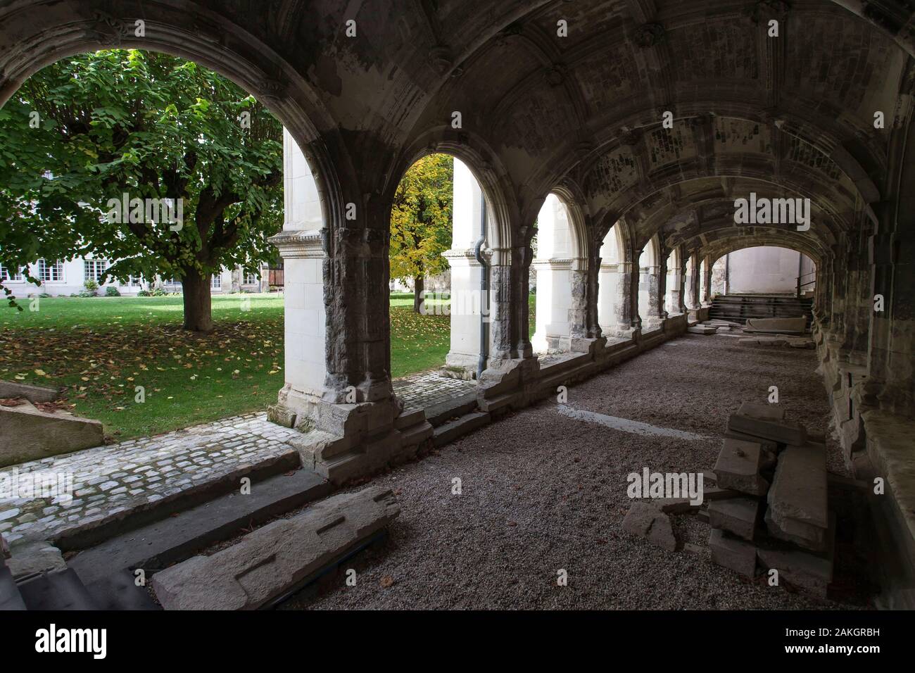 Frankreich, Indre et Loire, Loire Tal als Weltkulturerbe von der UNESCO, Touren, Saint Martin Kreuzgang aufgeführt, das Kloster ursprünglich an die Stiftskirche befestigt ist jetzt getrennte und private, Galerie aus dem sechzehnten Jahrhundert Stockfoto