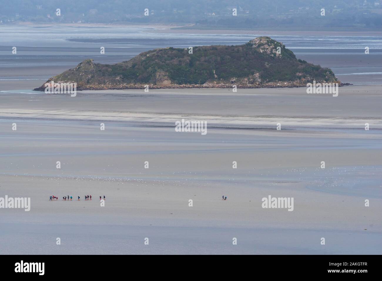 Frankreich, Manche, der Mont Saint Michel Bucht UNESCO Weltkulturerbe, Menschen, überqueren Sie die Bay, tombelaine Stockfoto