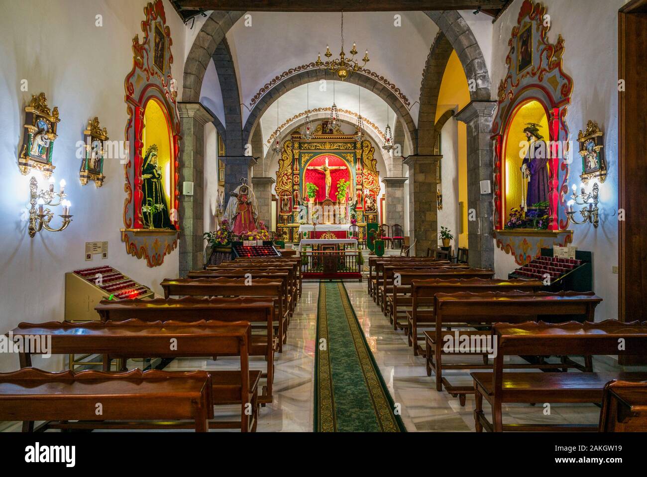 Spanien, Kanarische Inseln, Teneriffa, Santiago del Teide, Iglesia de San Fernando Rey Kirche, innere Stockfoto