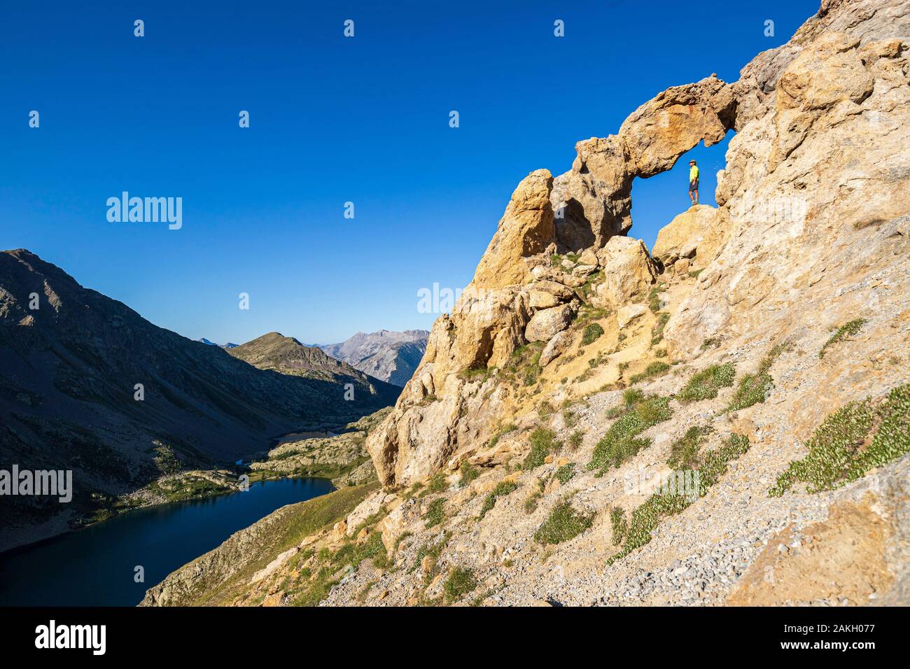 Frankreich, Alpes-Maritimes, Nationalpark Mercantour, der Bogen von Tortisse (2550 m), Wandern Seen Vens vom Galibier, dem großen Lake Superior (2325 m) Stockfoto