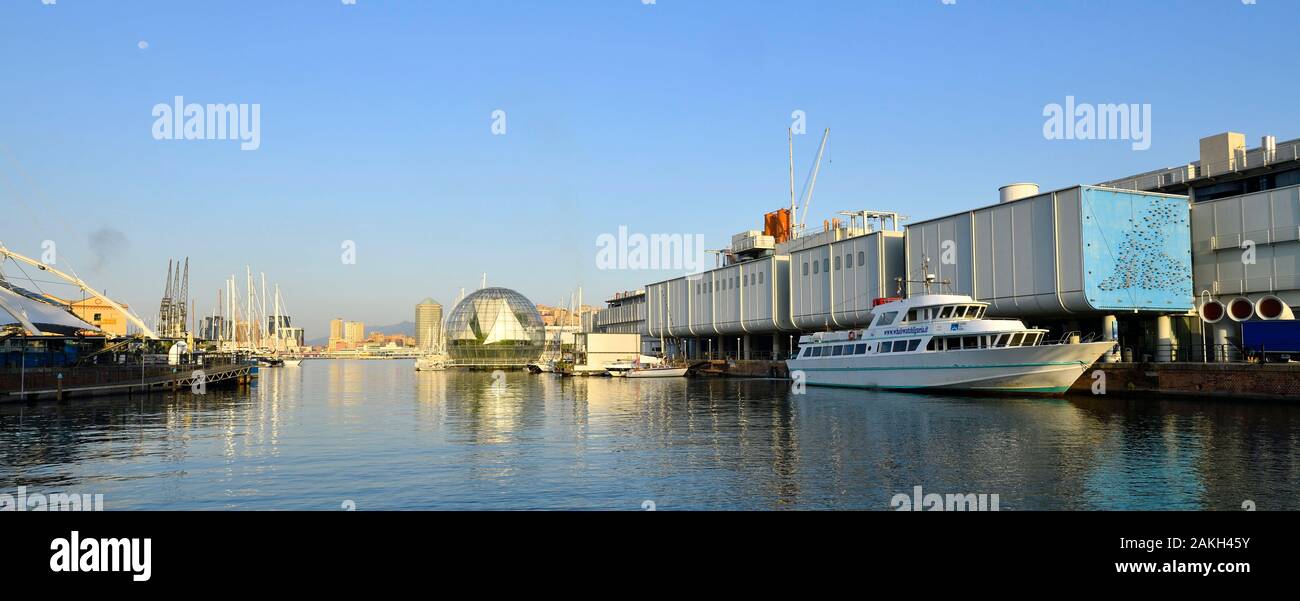 Italien, Ligurien, Genua, Porto Antico (Alter Hafen) Mit Dem Größten ...