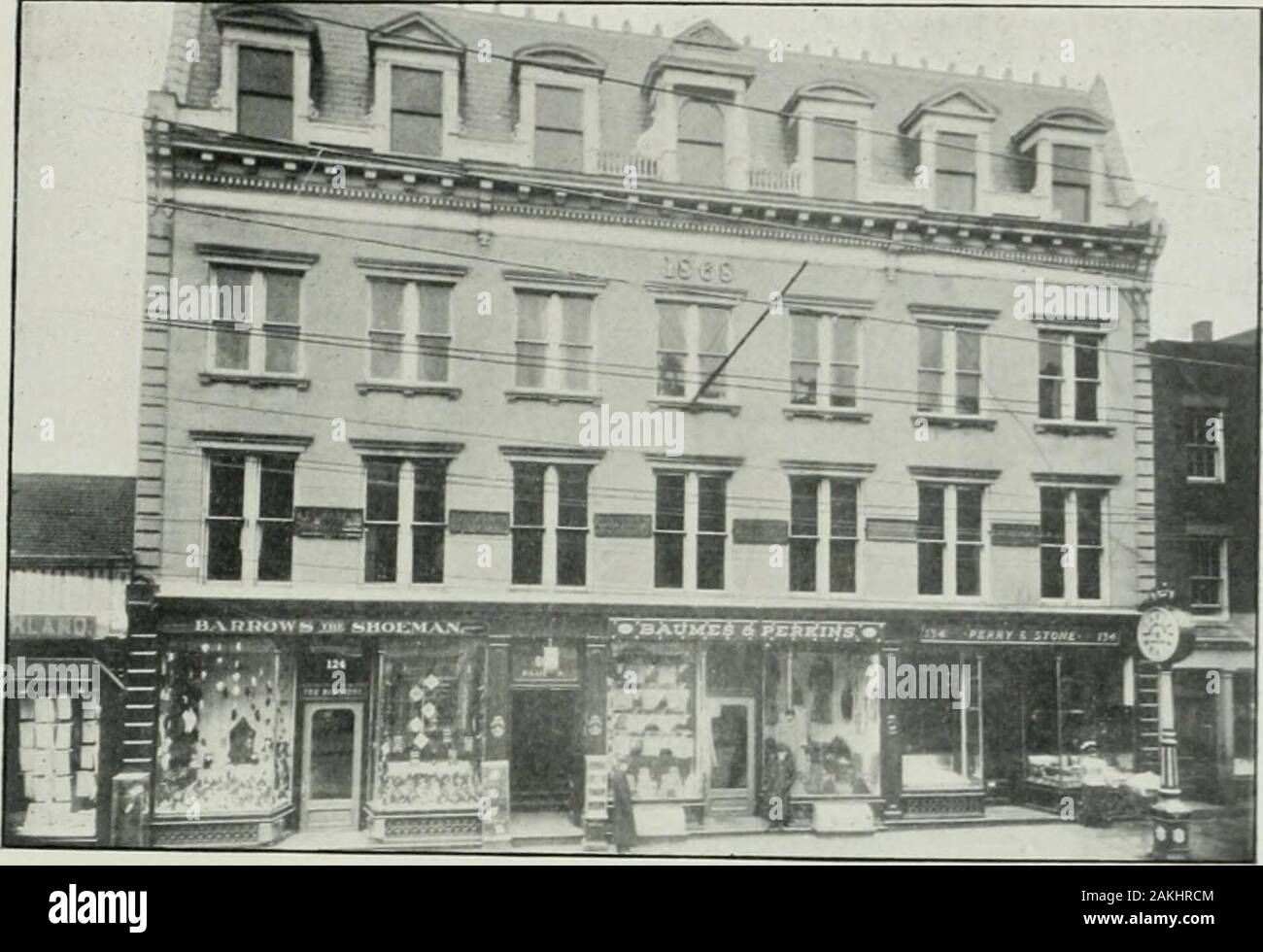 Malerischen New London und Umgebung, Groton, Mystic, Montville, Waterford, der zu Beginn des zwanzigsten Jahrhunderts; bemerkenswerte Features von Interesse. . Hwwoi. h Z&lt; Z o u a, Cu u&lt;X ID hO oz S3 oa u u E (1. o 103. MORRIS W. SCHINKEN MARMOR BLOCK - 126 State Street. Kapitel 1 IX. Neue LONDON VON HEUTE. Kommerzielle Interessen NEUE LONDON ALS HANDELSZENTRUM - BUILDINGACTIVITY - MERCANTILE ENTERPRISE - BUSINESS MEN ANDPROMINENT betrifft. Die kommerzielle Spikit uk NewLondon * ist bezeichnend für eiicrgy, Pro- gress, eine n dj u s t i ti a b 1 efaith in thecitys Evolu - t i ( ) n andlively fu-tur. Jahr Stockfoto