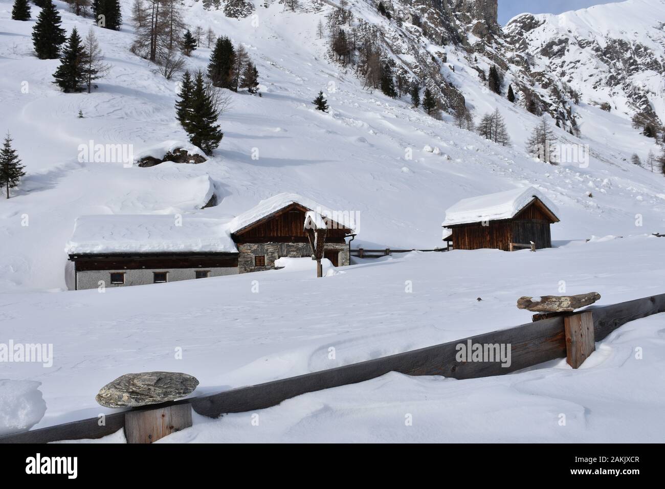 Lucknerhaus, Großglockner, Kals am Großglockner, Ködnitztal, Verschneit, Winter, Zugeschneit, eingeschneit, Tiefschnee, Jahreszeit, Wald, Alm, Huteral Stockfoto