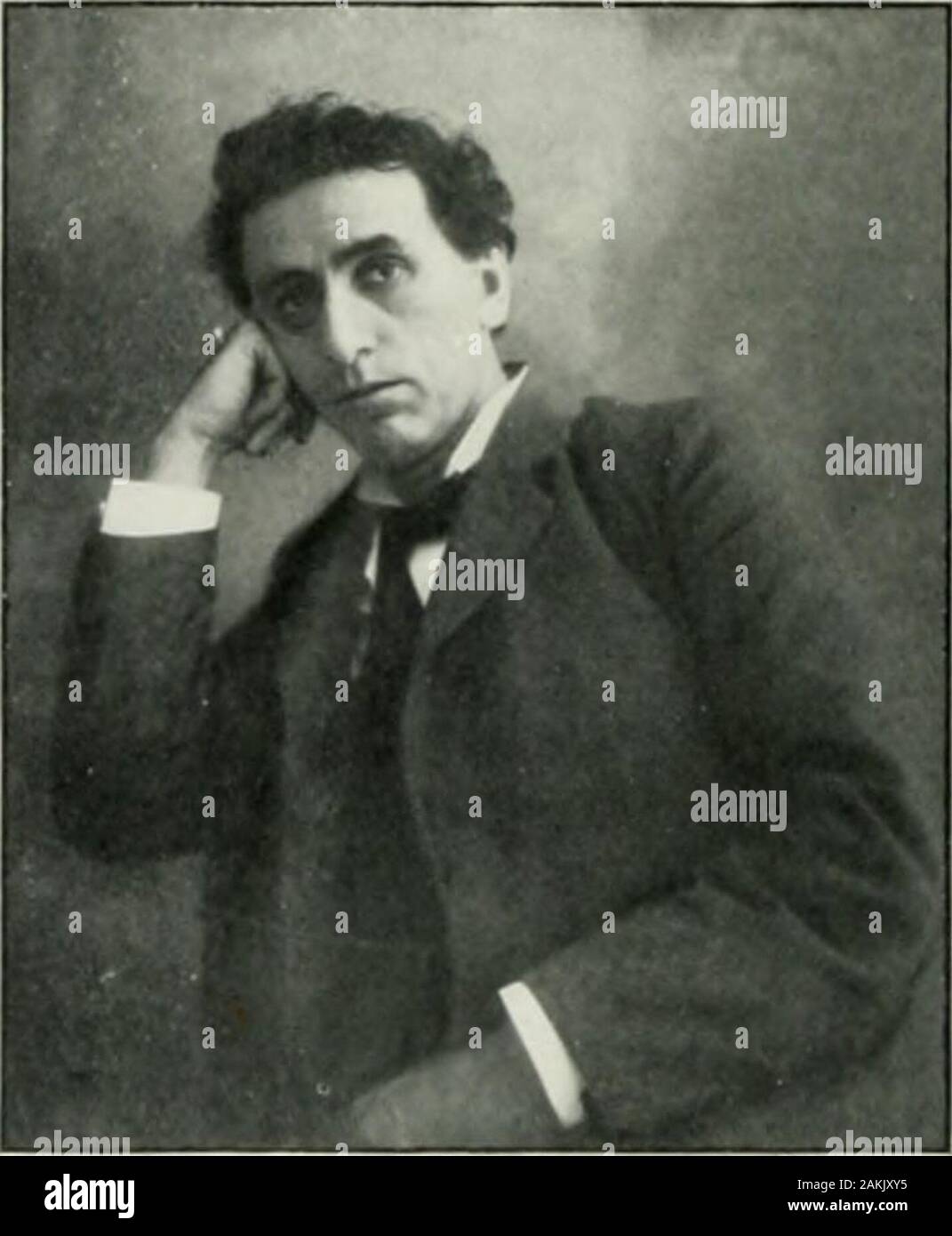 Malerischen New London und Umgebung, Groton, Mystic, Montville, Waterford, der zu Beginn des zwanzigsten Jahrhunderts; bemerkenswerte Features von Interesse. . ^ reasonof dieses und seine Website, bildet es eine Der conspicuouslandmarks von New London. Die Kosten der Bau wurde über^ fSo, 000. Das späte Frau Harriet S. Williams, Norwich, Connecticut, die founderand endower des Instituts, causedit errichtet in memoriam von Cherson, den späten Thomas W. Williams, der war ein prominenter Bürger von NewLondon. Ihe Absicht der verleihen - ment Fonds ist ein Kurs der freien High School Ausbildung zu bieten Stockfoto