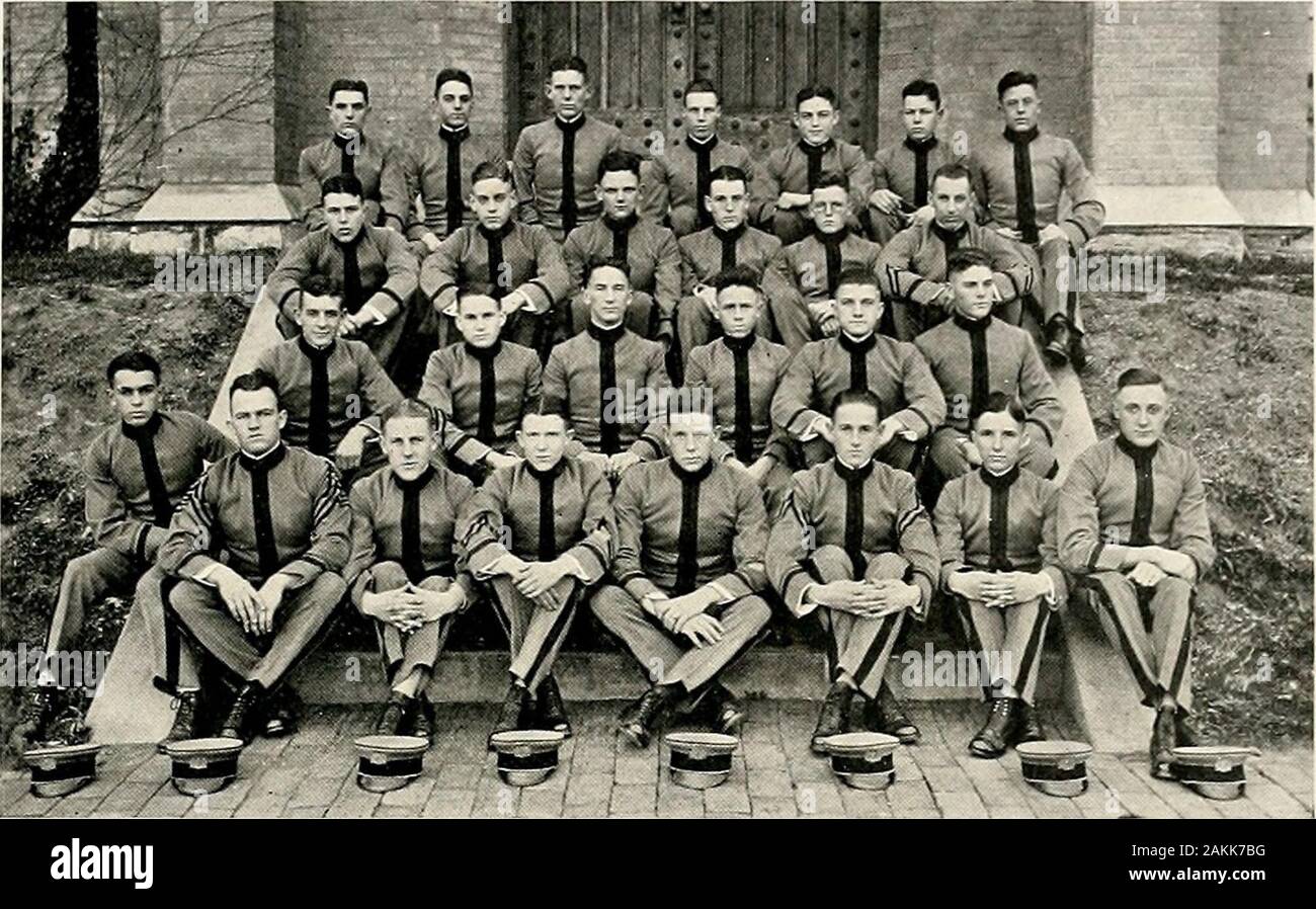 Bombe. mt^imgR. Piemont Clubamtsträger D. A. OvERBEl - Ficsichnl 1 1. V. PoRTEK Vlcc-Presidcnl R. L. Wallace Secretary-Treasurer MEMBEftS Adkins. a. H. Goode, M.M.Slott, li. W. Barrow, J. I.. Hanes, J. G., S. Bolton, C.M., J.! Hurt, W. I. Sh: Härter, W. C. Bu.-GE-s, L. E. Kel - äh, W. M. Taylcr, J. B. Clark, E. M. Lewis, C. W. Thomas, C. M. Co e, T. Meade, R.D. Thompson, E.C. Cunningham. E.I I. Morriss, B. E. Timberlake, L. Davidson, J. M. Tempo, H.H. Vaden, T. H. Evans, T. C Kissen, J. E. Ycwell, R. B. Pr. tchett, E. M. Stockfoto