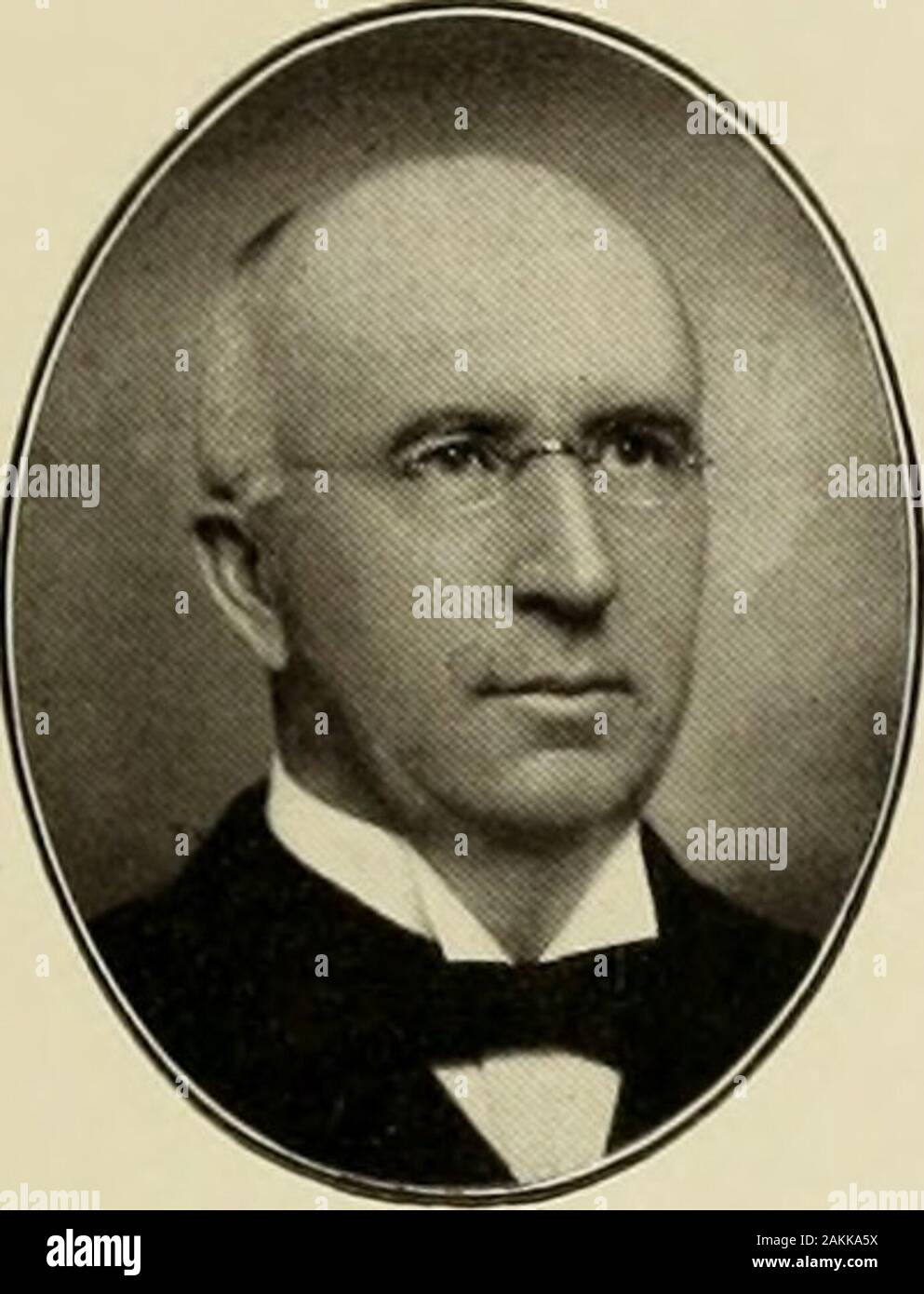 Agromeck. S. PRIMEL, Presidein Raleigli R. L. SMITH, Sekretär Albemarle D. A. T ()^^ KIXS Charlotte Frank 0 () D Venice E.M. K () () NOA Jacksonville W. H. RAG einen hohen Punkt DAVID CLARK Charlotte GEORGE HOWARD Tarboro W. J. PEELE Raleigh J. F. RAY Franklin C. W. G (jld Wilson S. L. PATTERSON, Kommissar für Landwirtschaft, c.v von Amts wegen. . RaleighGEO. T. WIXST ( ) N, Präsident der Hochschule, c.v officio Raleigh landwirtschaftliche Experiment Station Abteilung GEORGE TAYLOE WIXSTOX. Uhr, LL.D Präsident REXJAMIX WESLEY KILGORE. M.S Direktor WILLIAM ALPH () XSO WIDERRIST. .. M Chemiker WILBUR EL^K. MASSEY. C.E Stockfoto