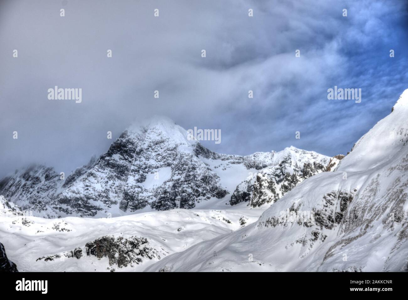 Lucknerhaus, Großglockner, Kals am Großglockner, Ködnitztal, Verschneit, Winter, Zugeschneit, eingeschneit, Tiefschnee, Jahreszeit, Wald, Alm, Huteral Stockfoto