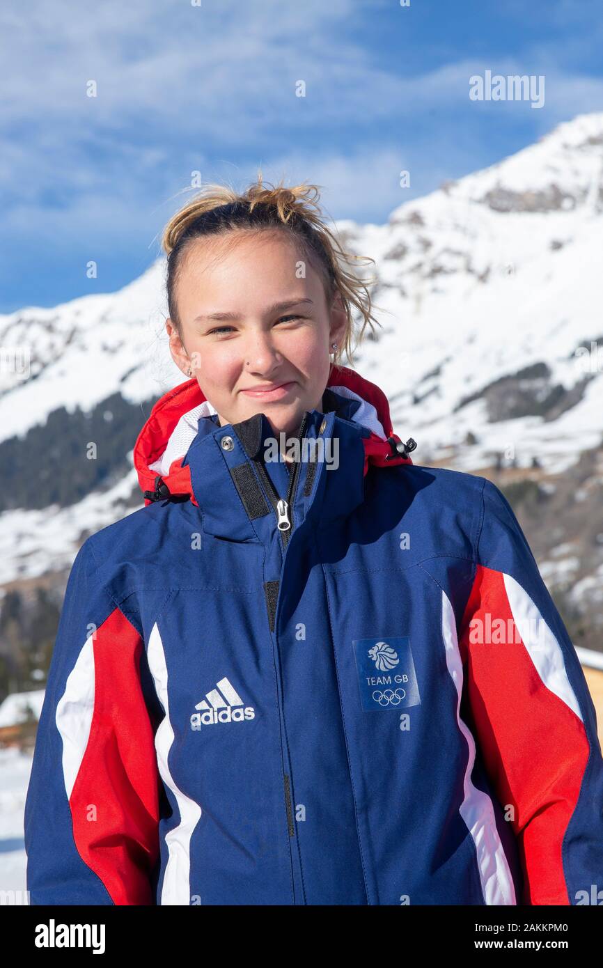 Team GB alpiner Skifahrer Daisi Daniels (17) aus Rochdale bei den Jugend-Olympischen Spielen in Lausanne 2020 am 9. Januar 2020. Stockfoto