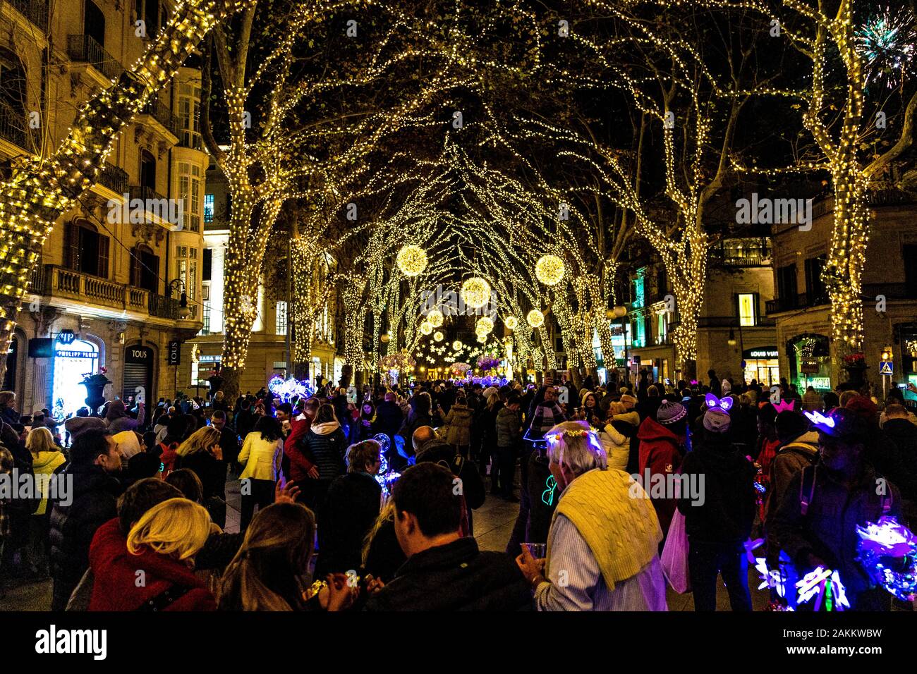 Silvester feiern am Passeig del Born in Palma, Mallorca, Spanien  Stockfotografie - Alamy